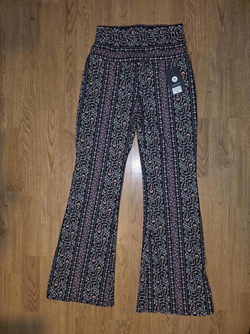 Patterned Flared Legging - Black with Pink Accents